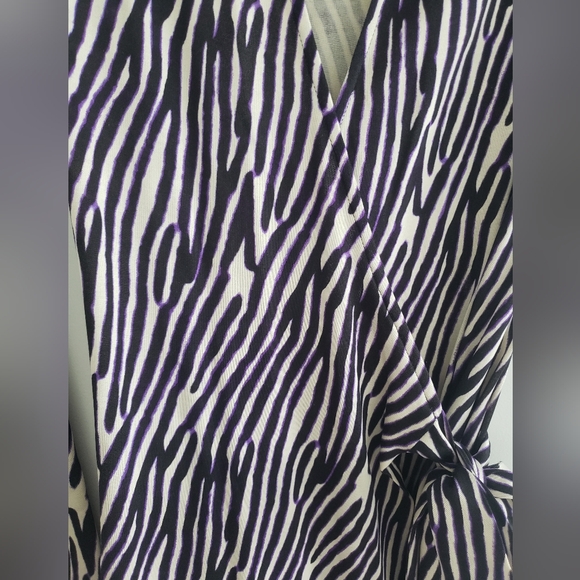Vintage DVF Zebra Print Wrap Dress US6 - Picture 2 of 3